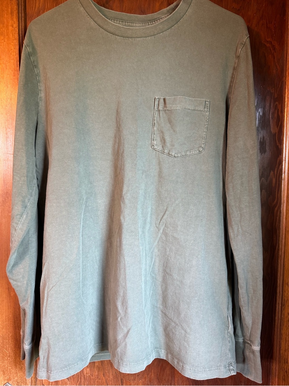 Gap long sleeve shirt